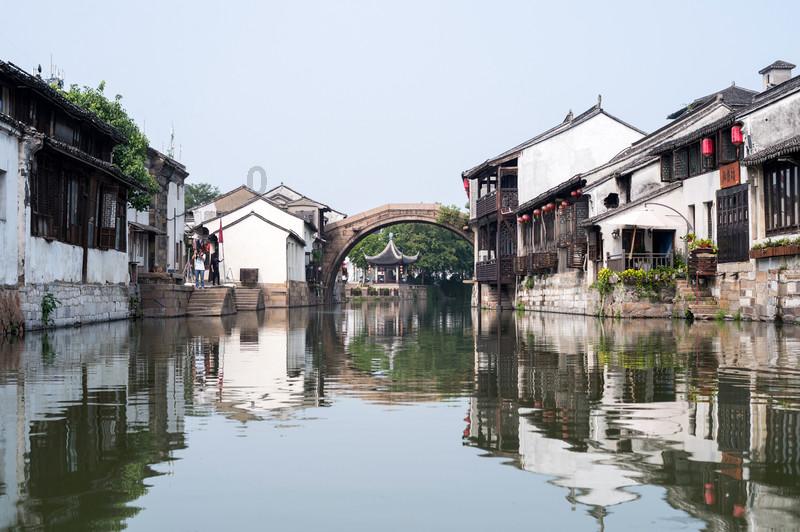 内蒙古赤峰:美林谷滑雪场冬景如画